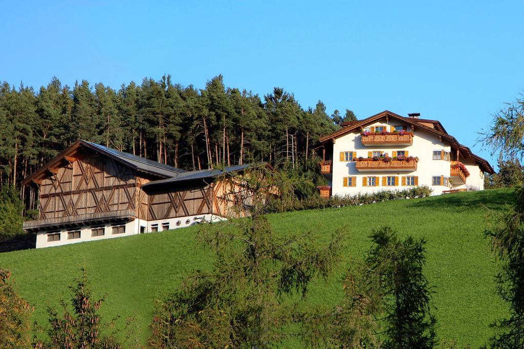 Spisserhof Klausen Buitenkant foto